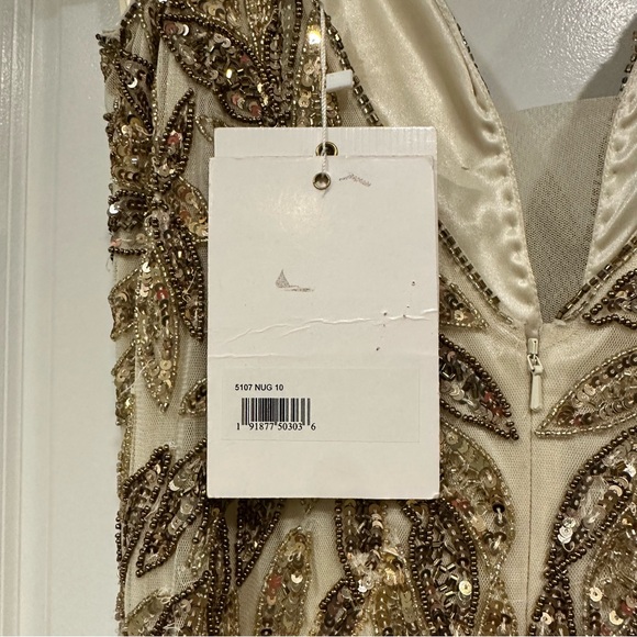 MAC DUGGAL | EMBELLISHED LEAF EVENING GOWN #5107 - Picture 10 of 14